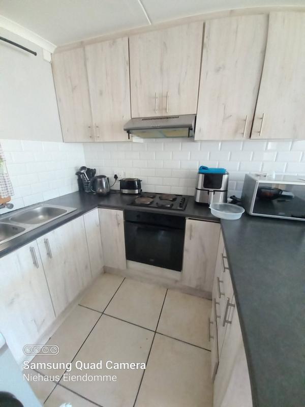 To Let 2 Bedroom Property for Rent in Guldenland Western Cape